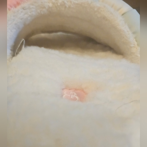 UGG Pride Slide - Unisex | Womens Size 9 - Picture 9 of 11